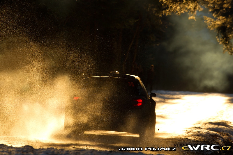 Illustration for article titled Rally Monte Carlo photos from around the nets (megadump)